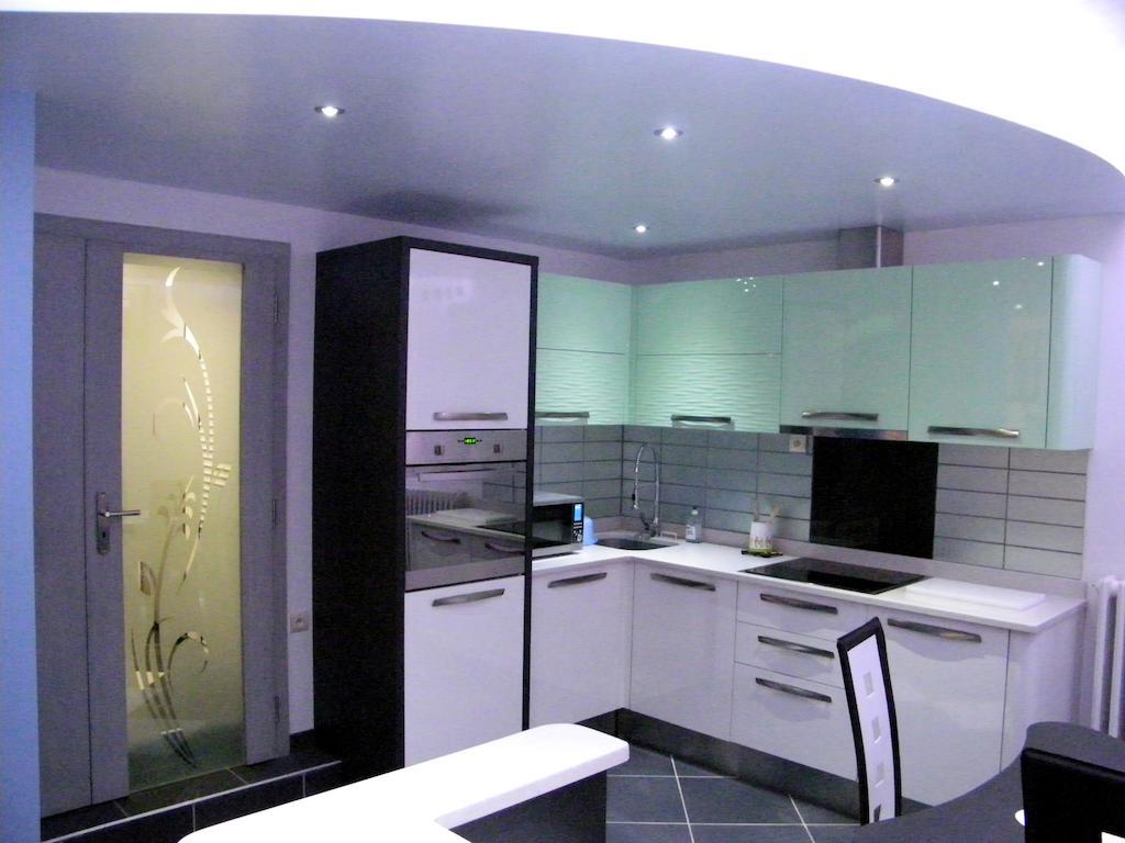 Grand Appartement Dans Villa Avec Parking Quartier Residentiel Joigny Room photo